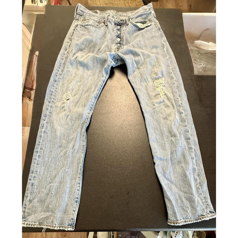 Vintage Levi's 501 Button Fly Jeans W31 L31 Distressed Light Wash USA Grunge